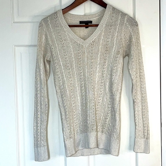 Banana Republic Knit Top with metallic - Cream V-Neck Sweater S - Picture 1 of 5